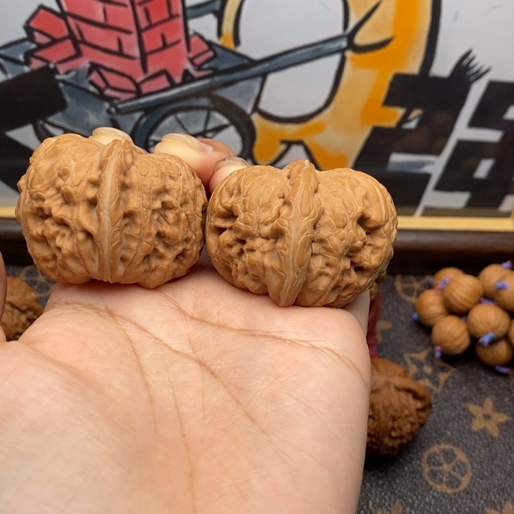 吊坠文玩核桃45元宝