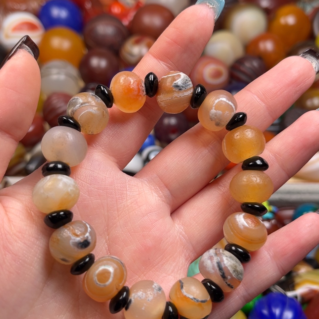 玛瑙/玉髓颈饰未镶嵌