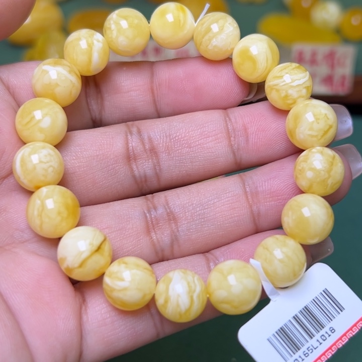 蜜蜡未镶嵌珠宝奇石