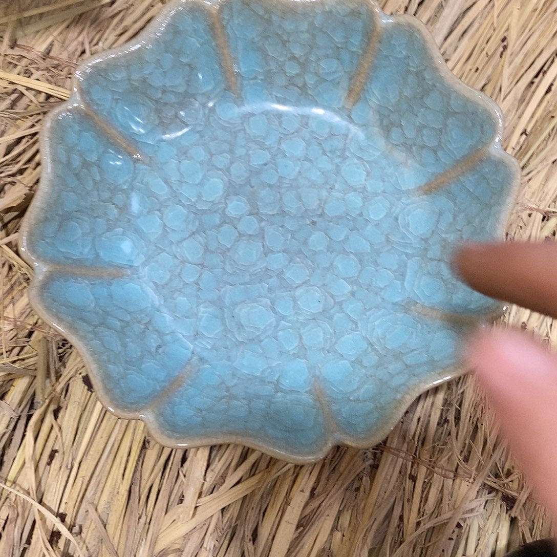 瓷片汝窑的一个花口洗