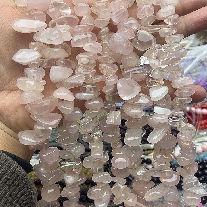 玛瑙/玉髓未镶嵌珠宝半成品一条粉晶碎石