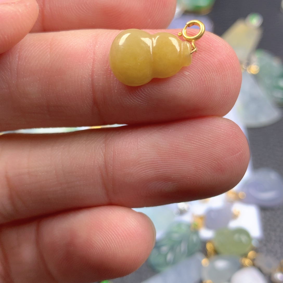 【闪购商品】翡翠颈饰18K金镶嵌翡翠
