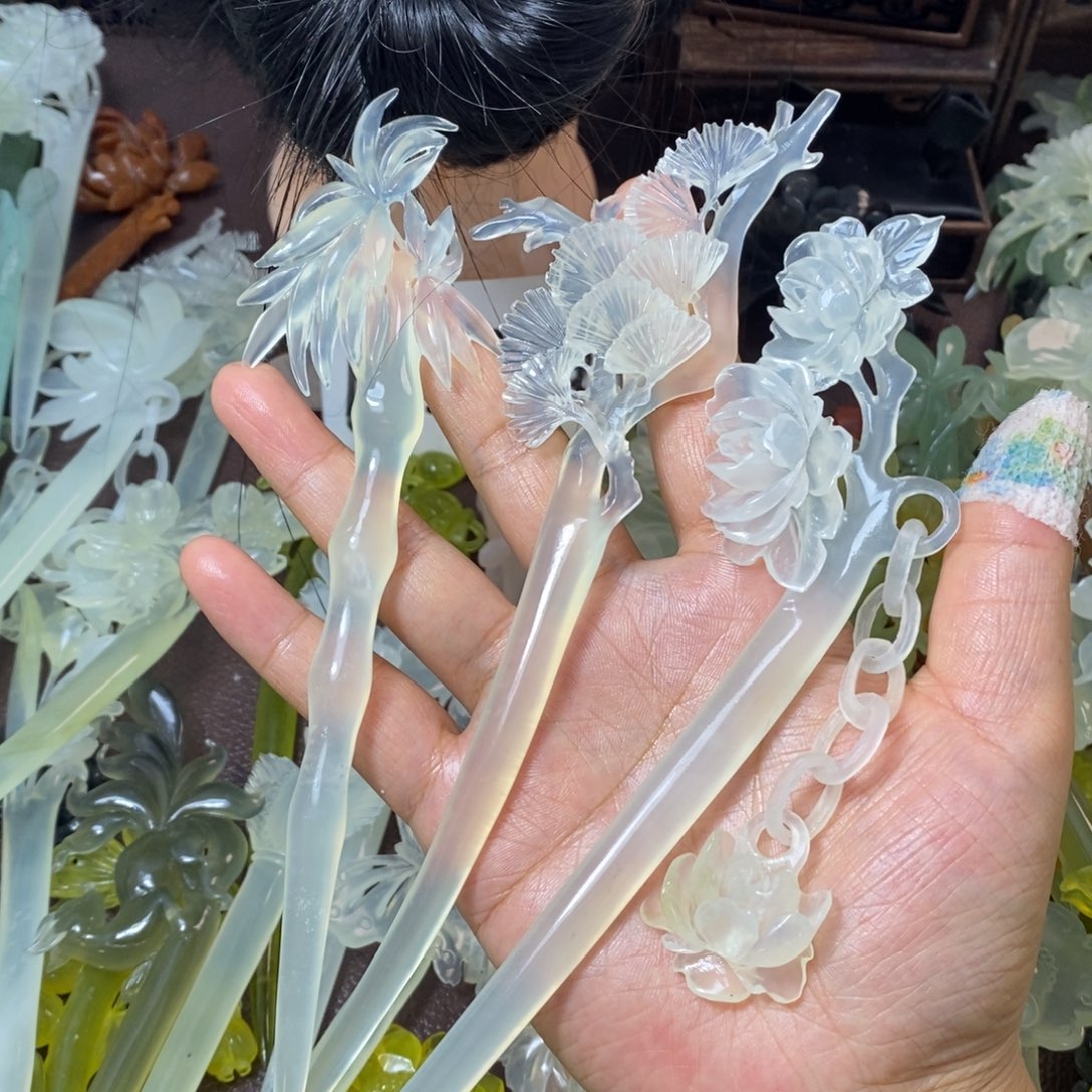 春****蛇纹石玉未镶嵌发饰