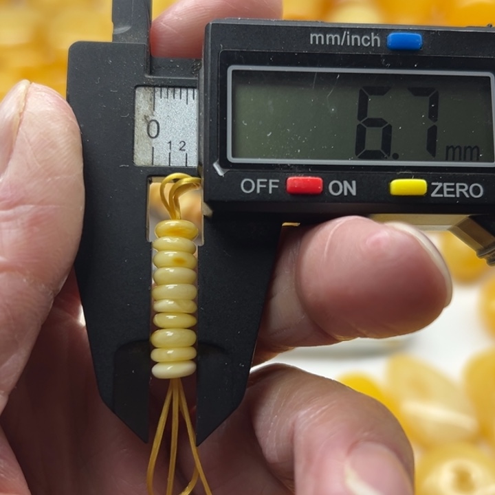 琥珀（矿物珀）未镶嵌裸石