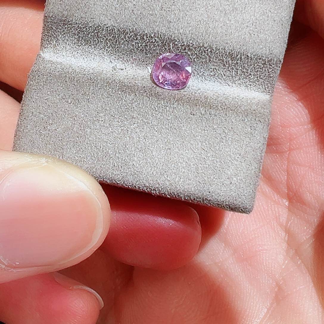 蓝宝石裸石未镶嵌九**安天然紫色蓝宝石薰衣草色斯里兰卡