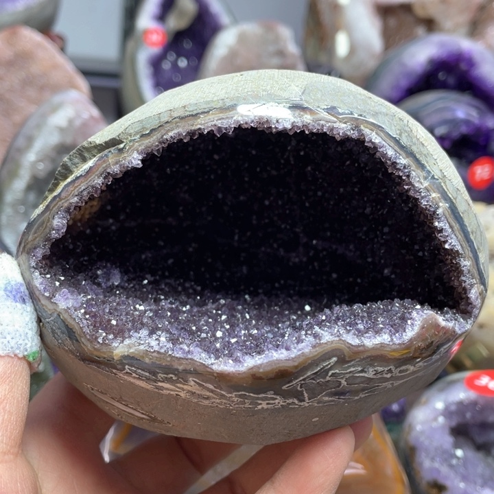 水晶摆件未镶嵌捡漏