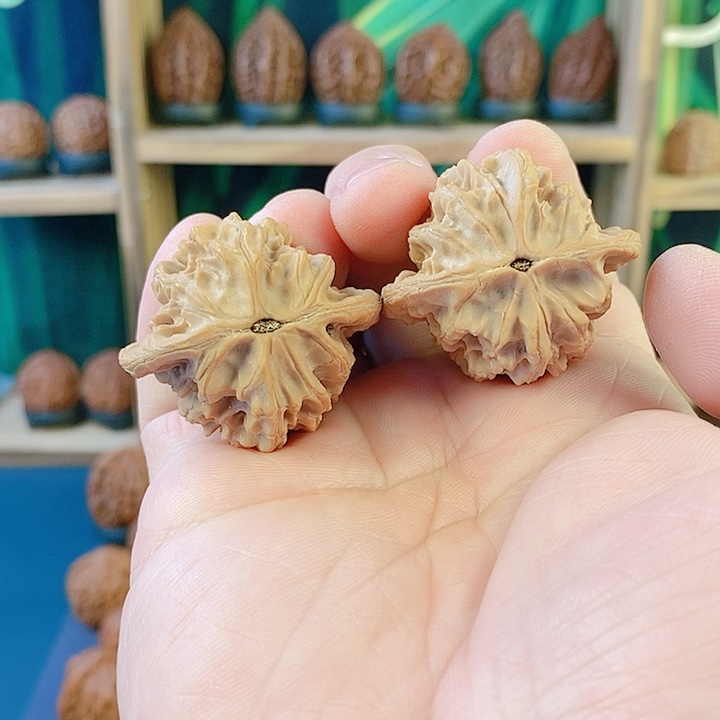 吊坠文玩核桃85盘山狮子头