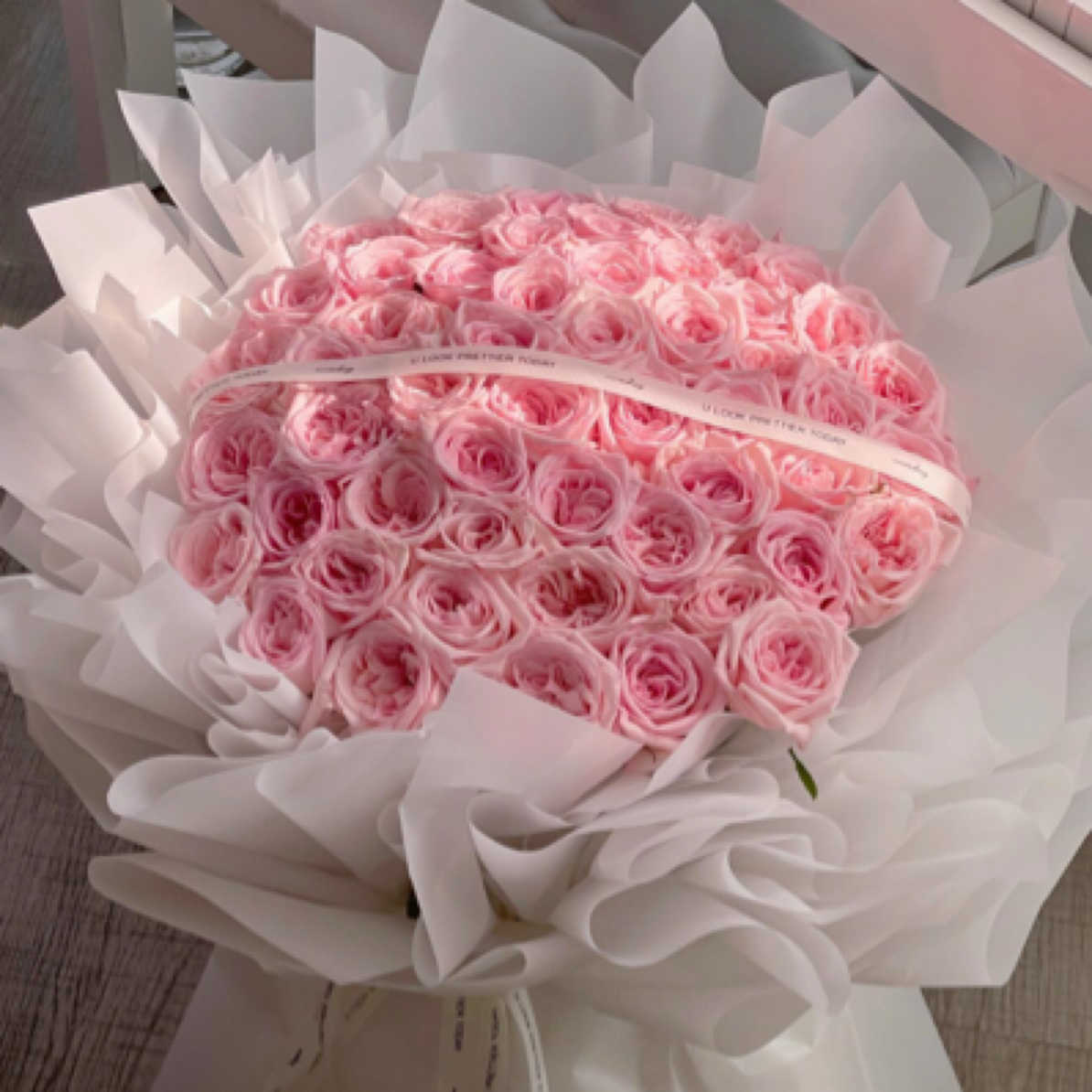 “荔”尽一生 我“枝”爱你 52支粉荔枝花束