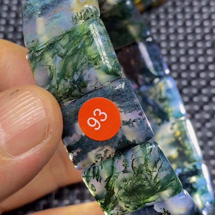 玛瑙/玉髓颈饰未镶嵌奔**！