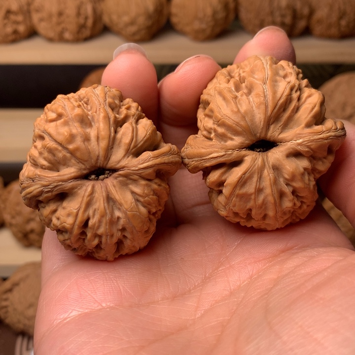 文玩核桃吊坠時*間