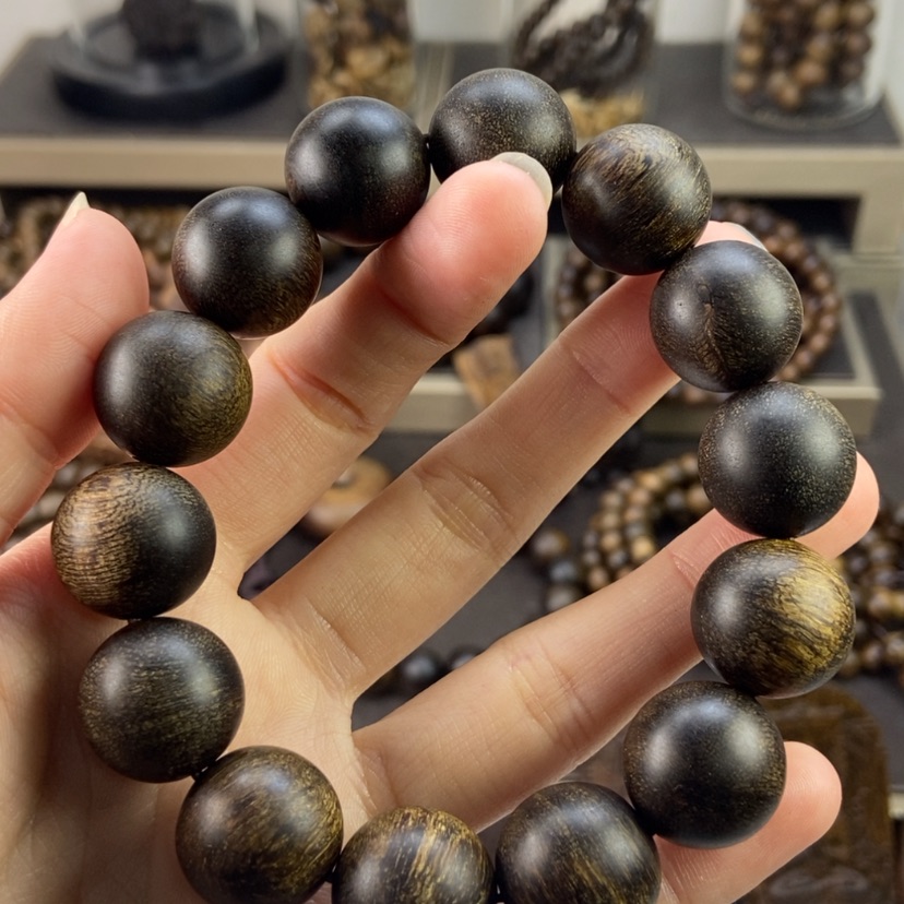 【闪购商品】沉香手串雲****發越南芽庄白棋留疤玉化