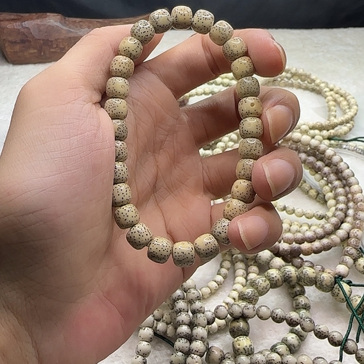 星月菩提吊坠石玉料同枝果