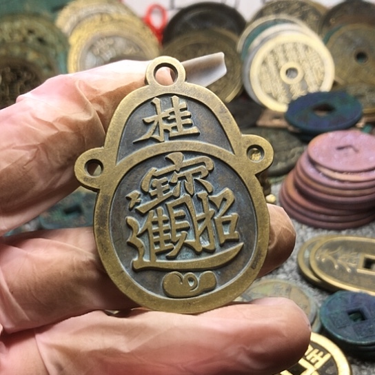 邢****铜现代仿制工艺品