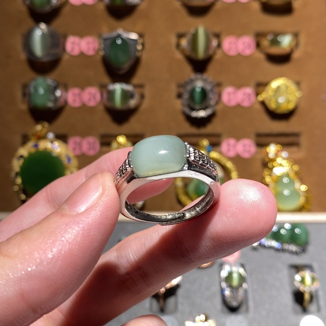 和田玉未镶嵌戒指