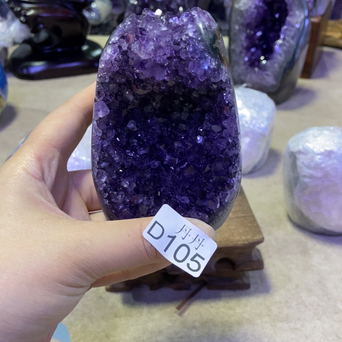 未镶嵌水晶大型摆件（非配饰）