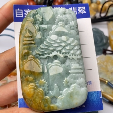 翡翠颈饰未镶嵌翡翠