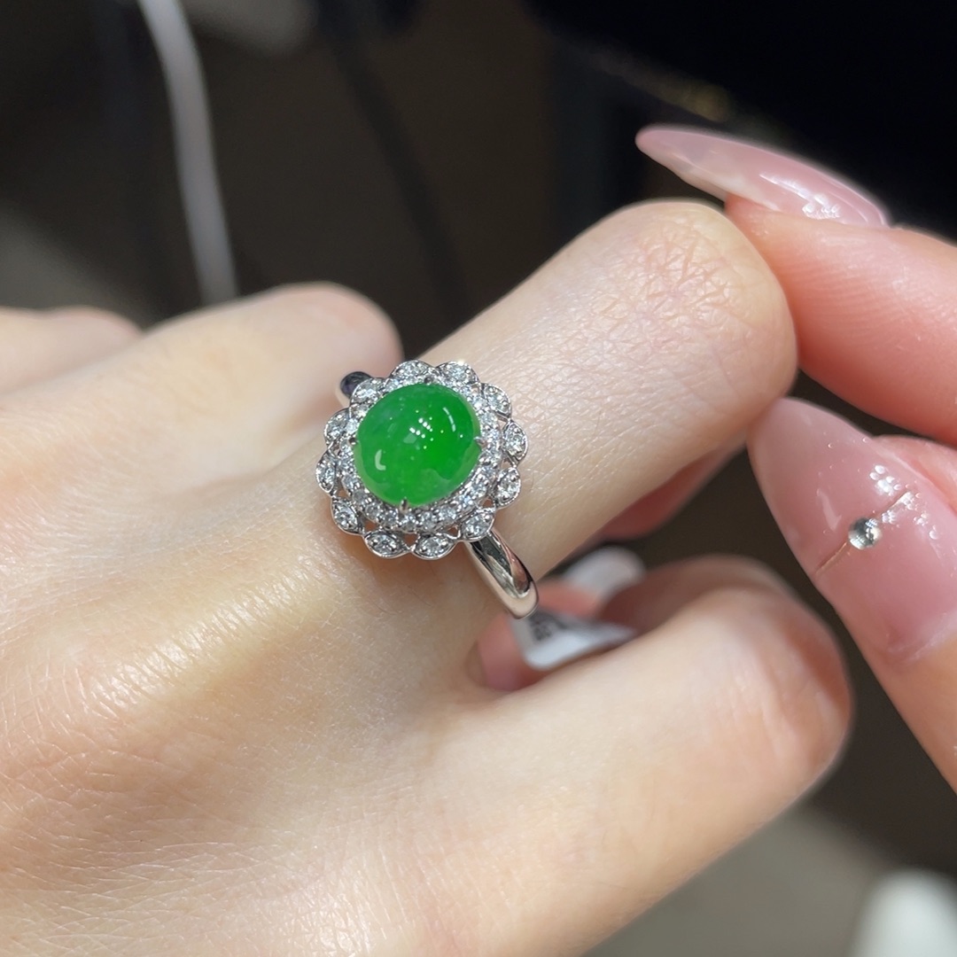 翡翠颈饰18K金镶嵌天然缅甸翡翠a货