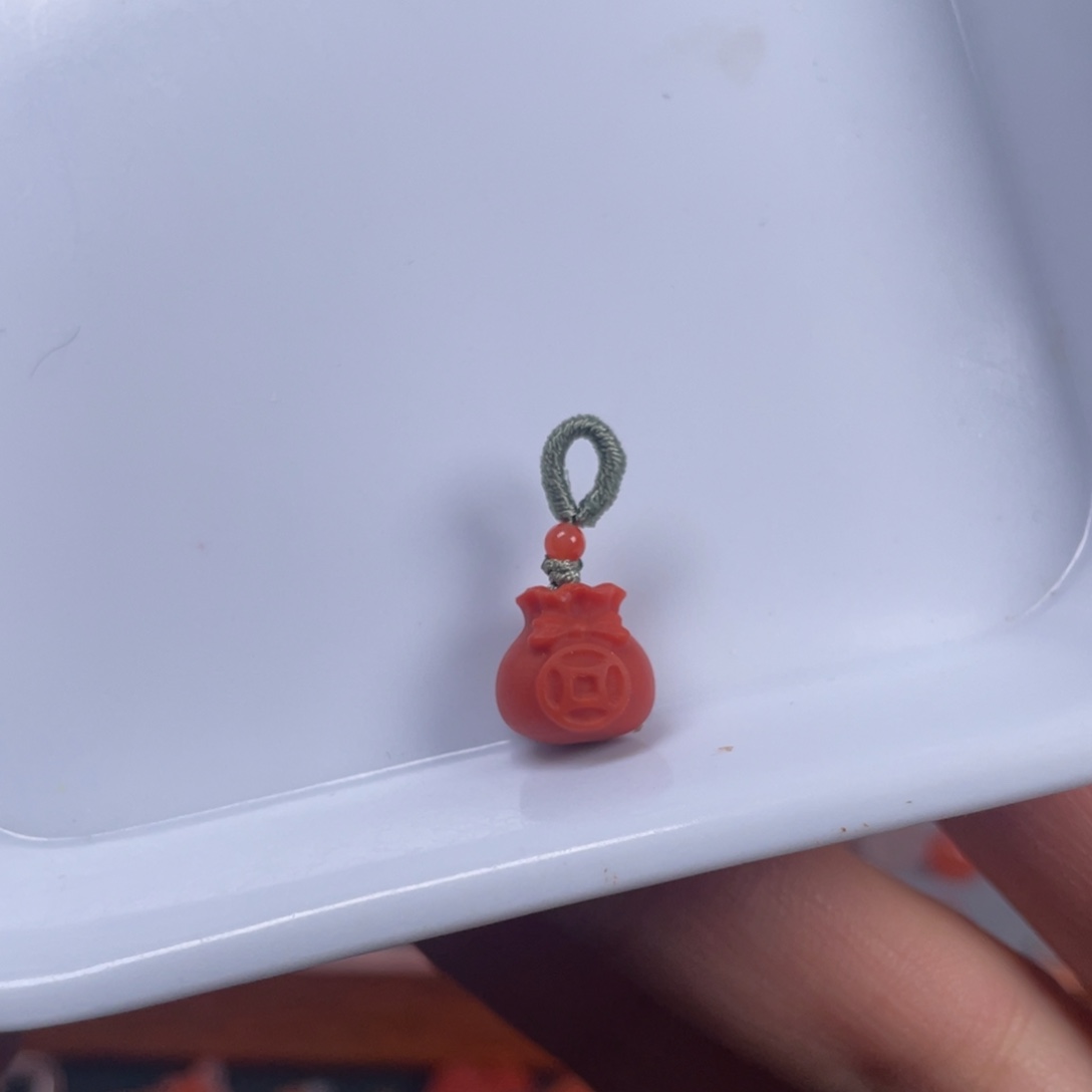 南红玛瑙未镶嵌满肉钱袋子