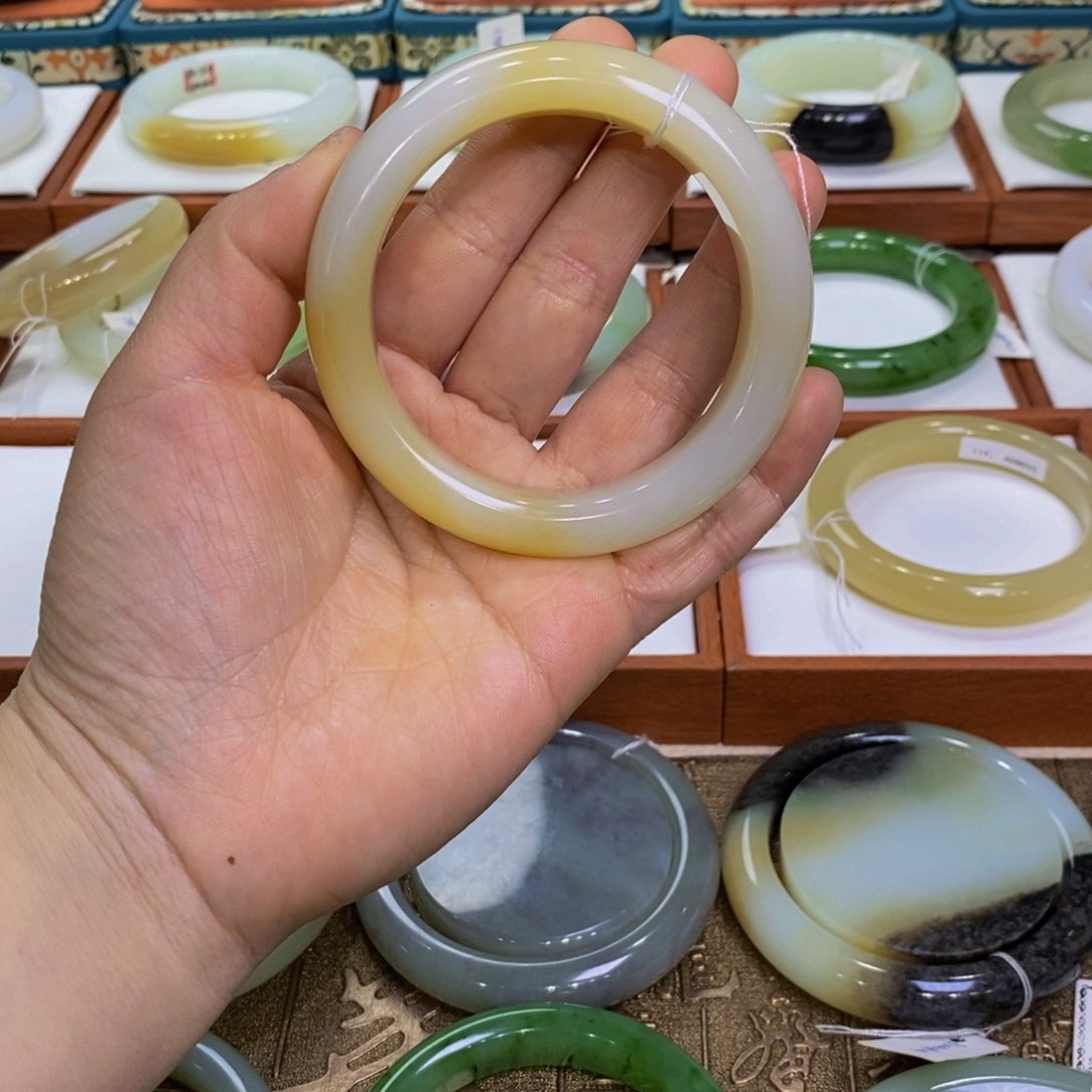 和田玉手镯未镶嵌新疆且末糖白57-58