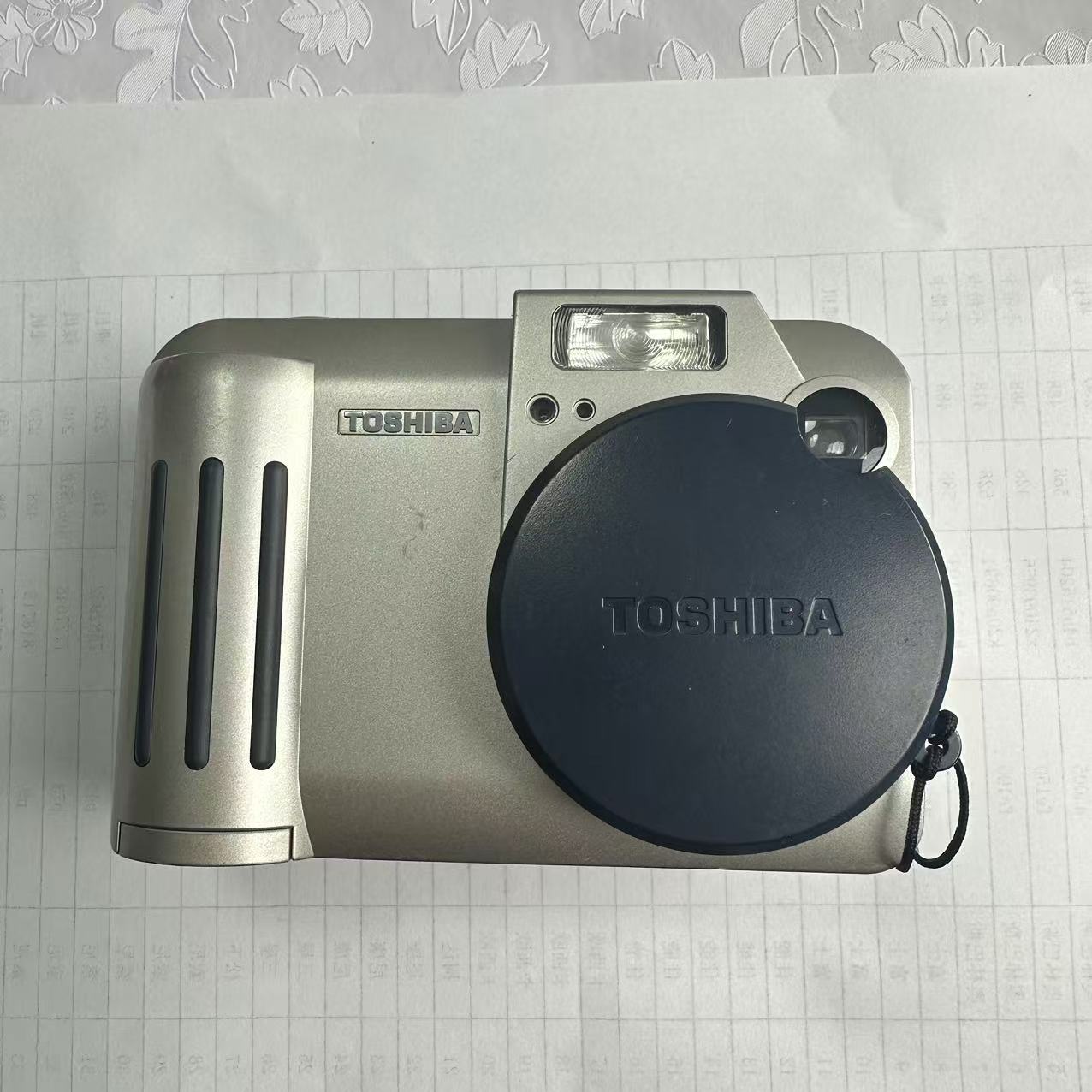 9新  相机盲盒(不包配件）