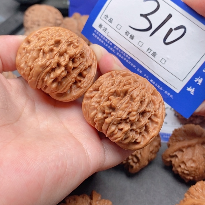 把件桃核43四座楼310号牌