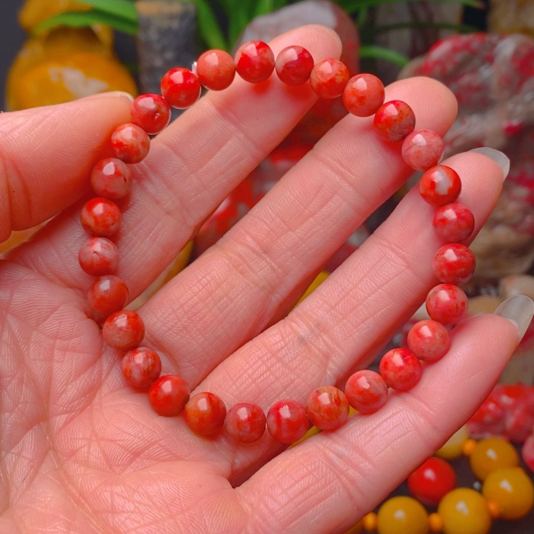 鸡血石鸡血石手串