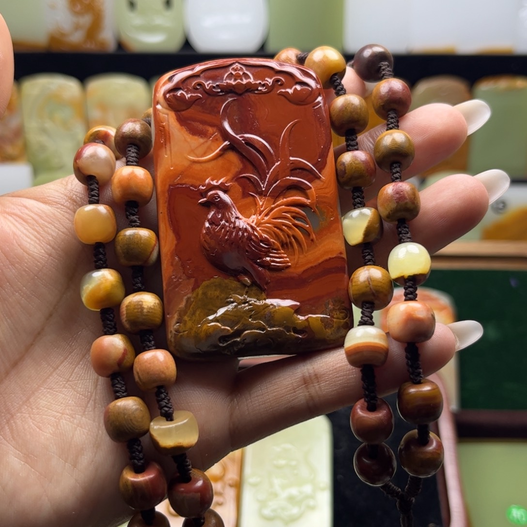 啊***龙天然玉石生肖鸡牌