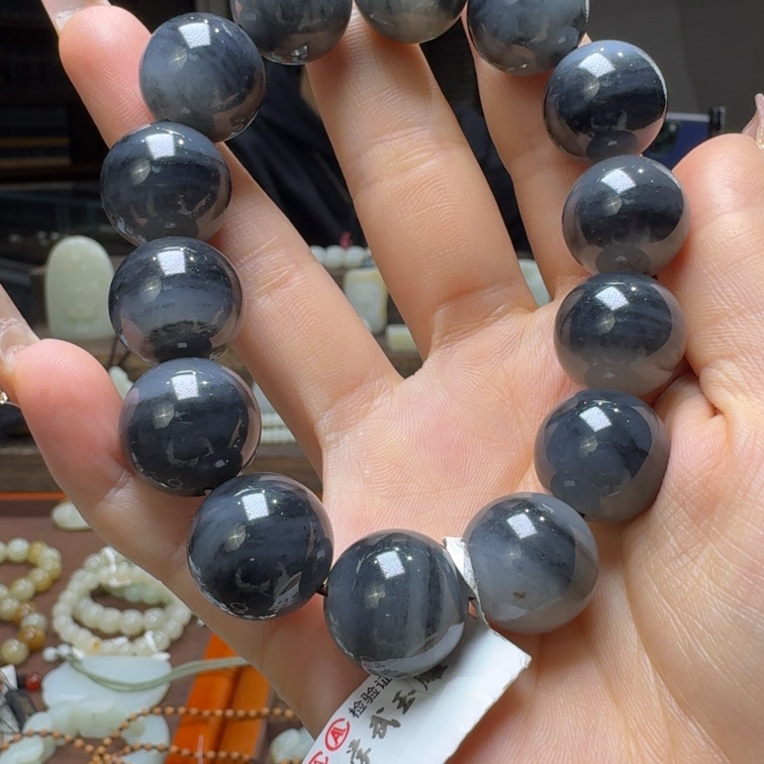 和田玉手串未镶嵌