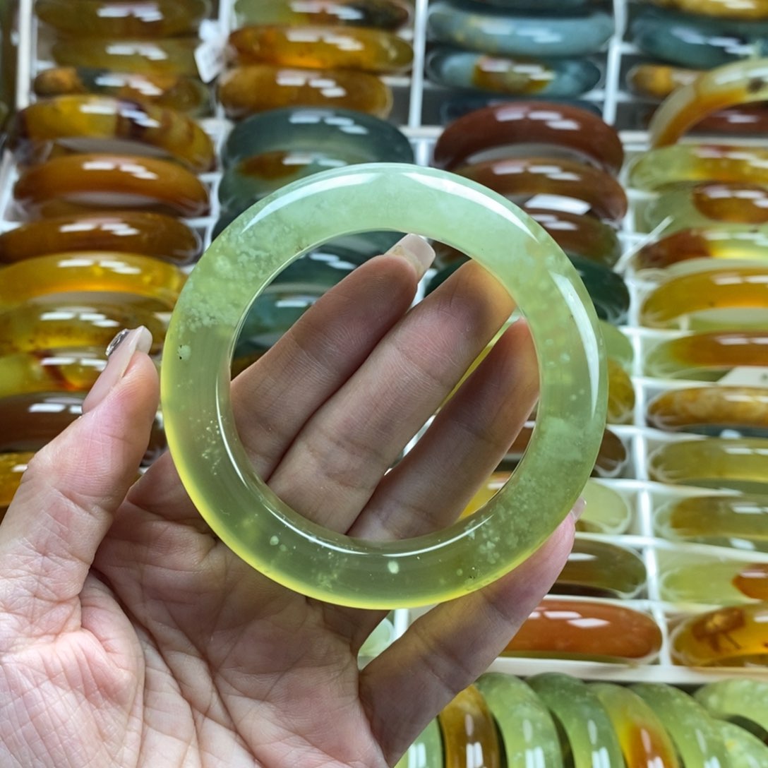 未镶嵌蛇纹石玉手镯57