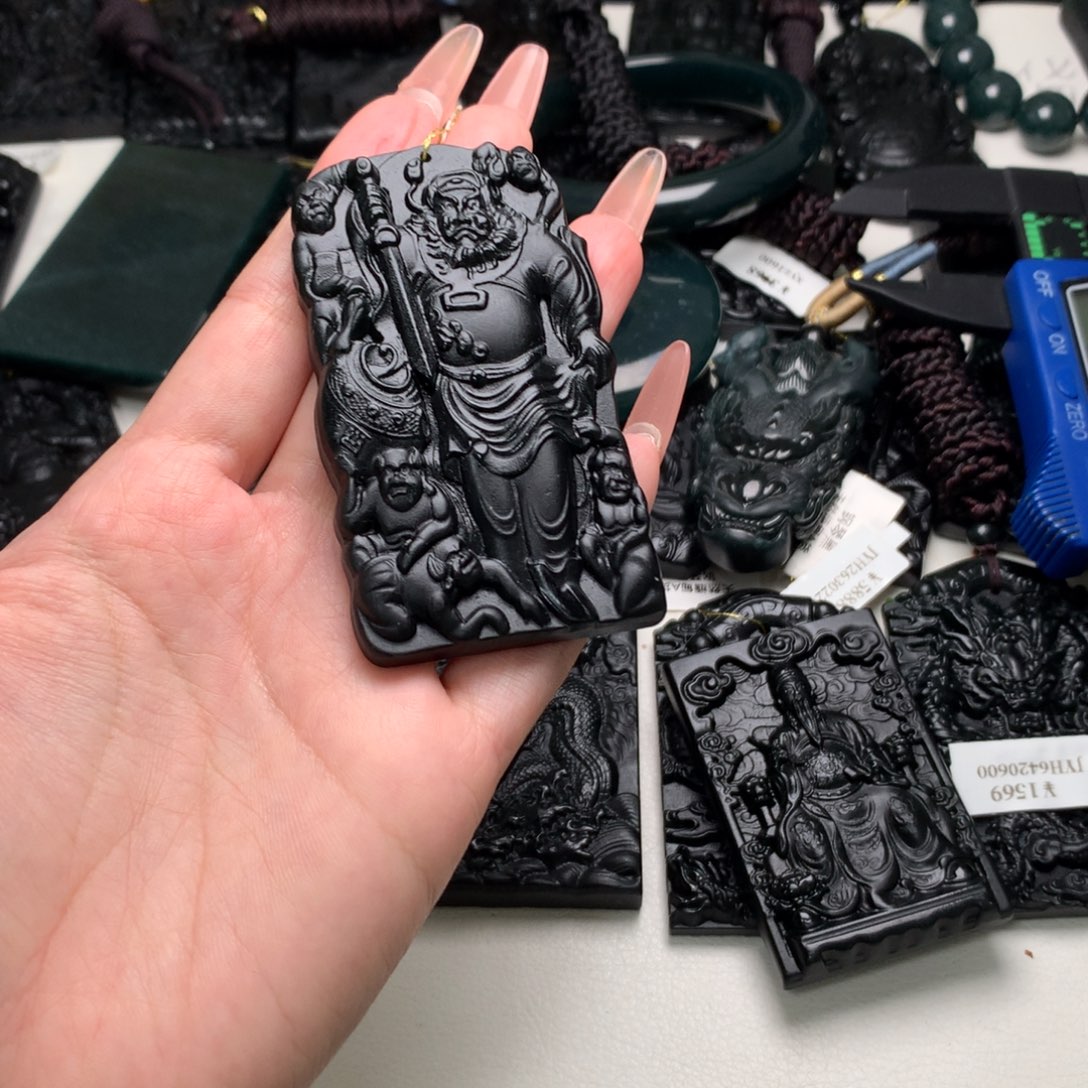 W***i天然a货钢琴黑挂件