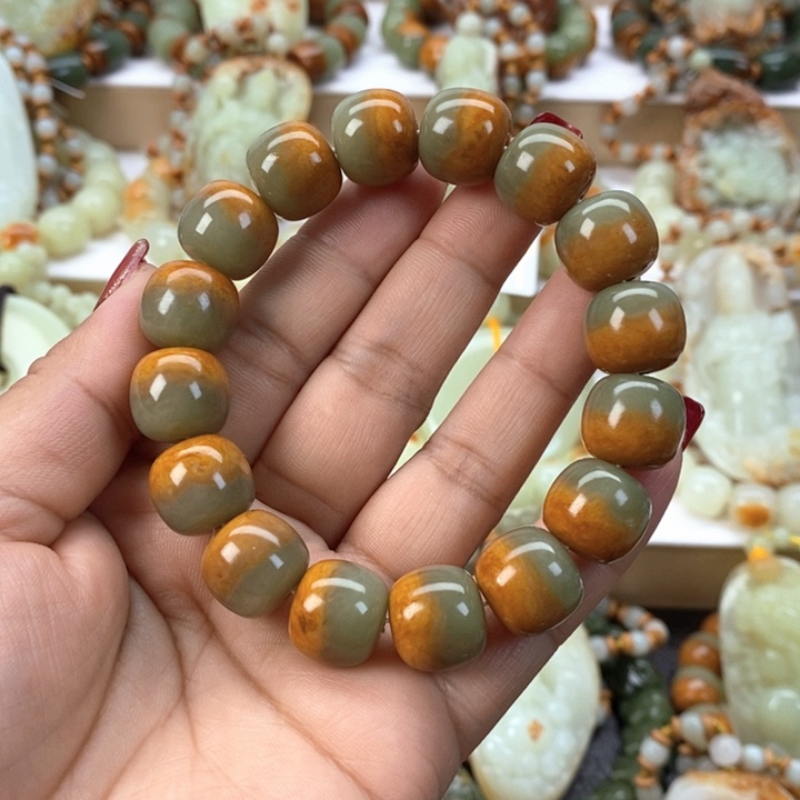 【闪购商品】透闪石质玉手串未镶嵌