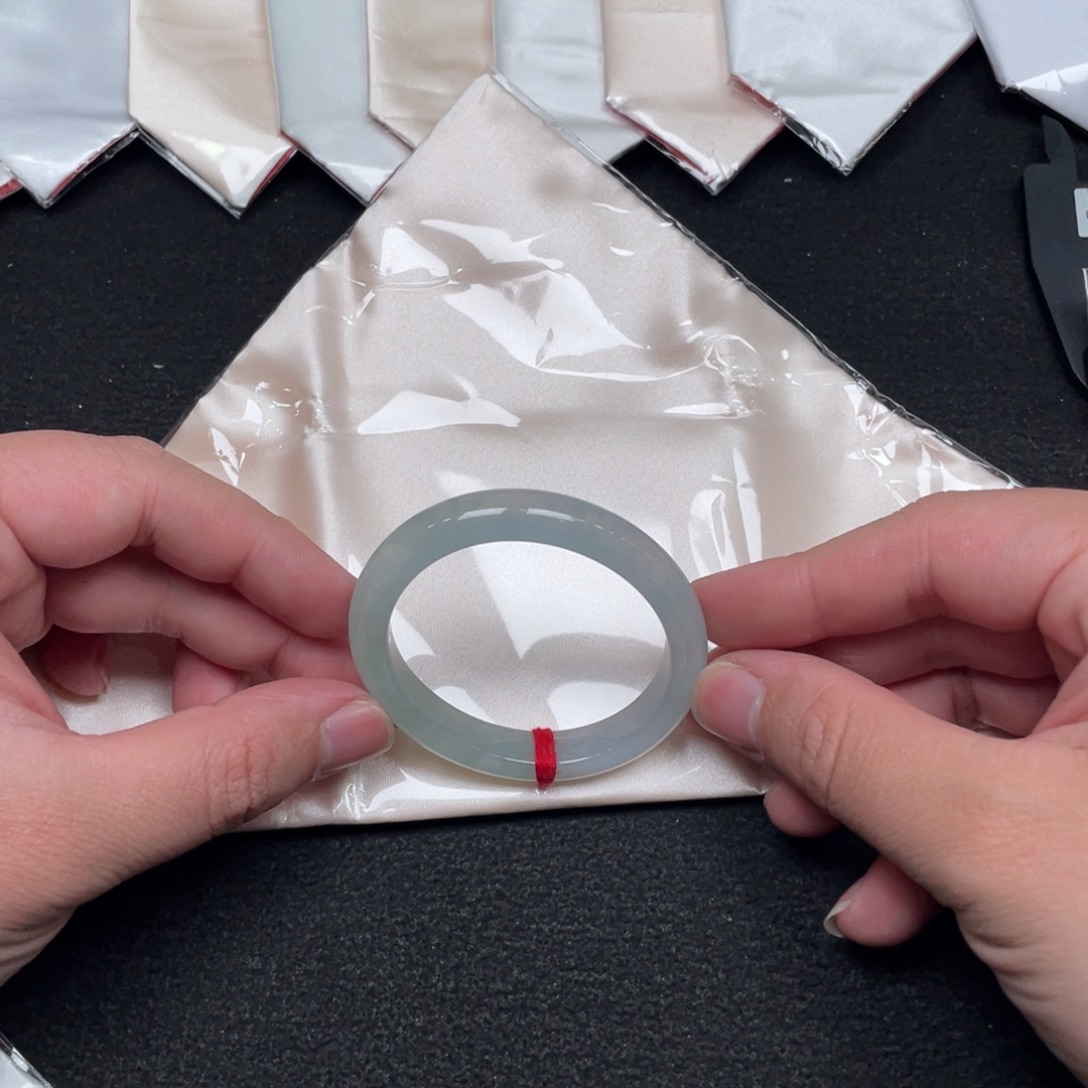 '***佳翡翠未镶嵌手镯51.2贵妃