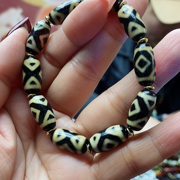 玛瑙/玉髓颈饰合金