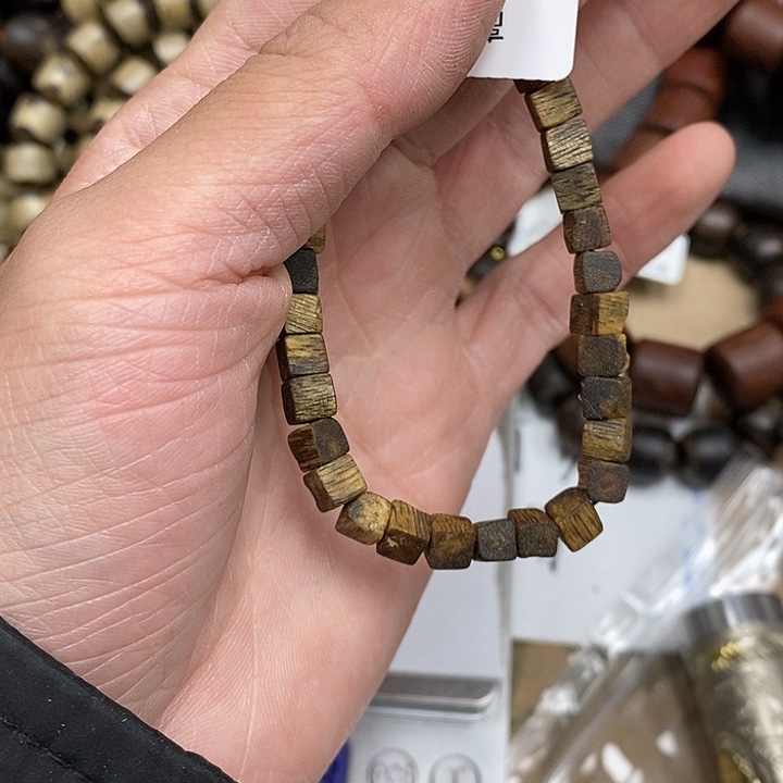 沉香沉香香囊虫漏