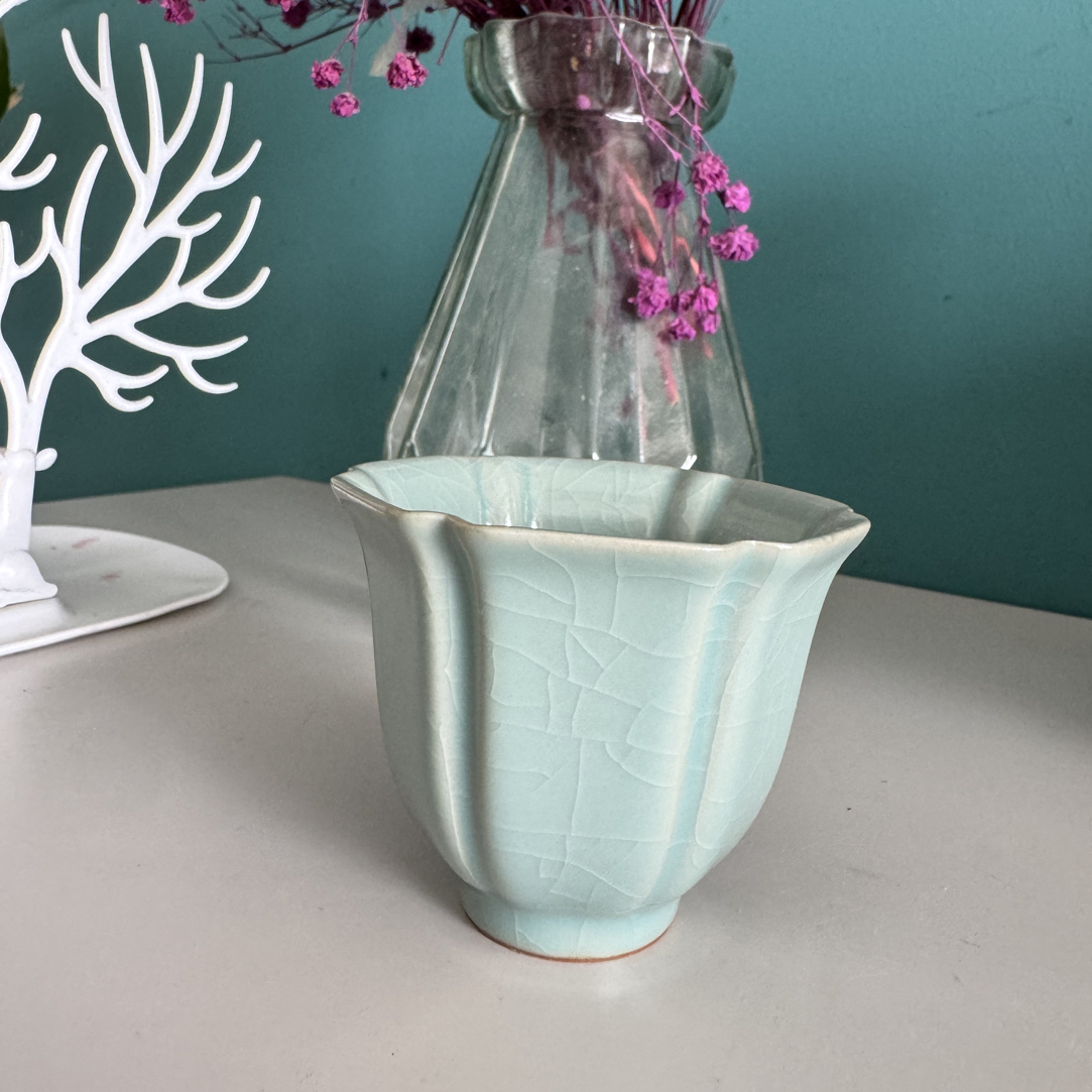 六方花口品茗杯仿古釉蝉翼纹一级精品