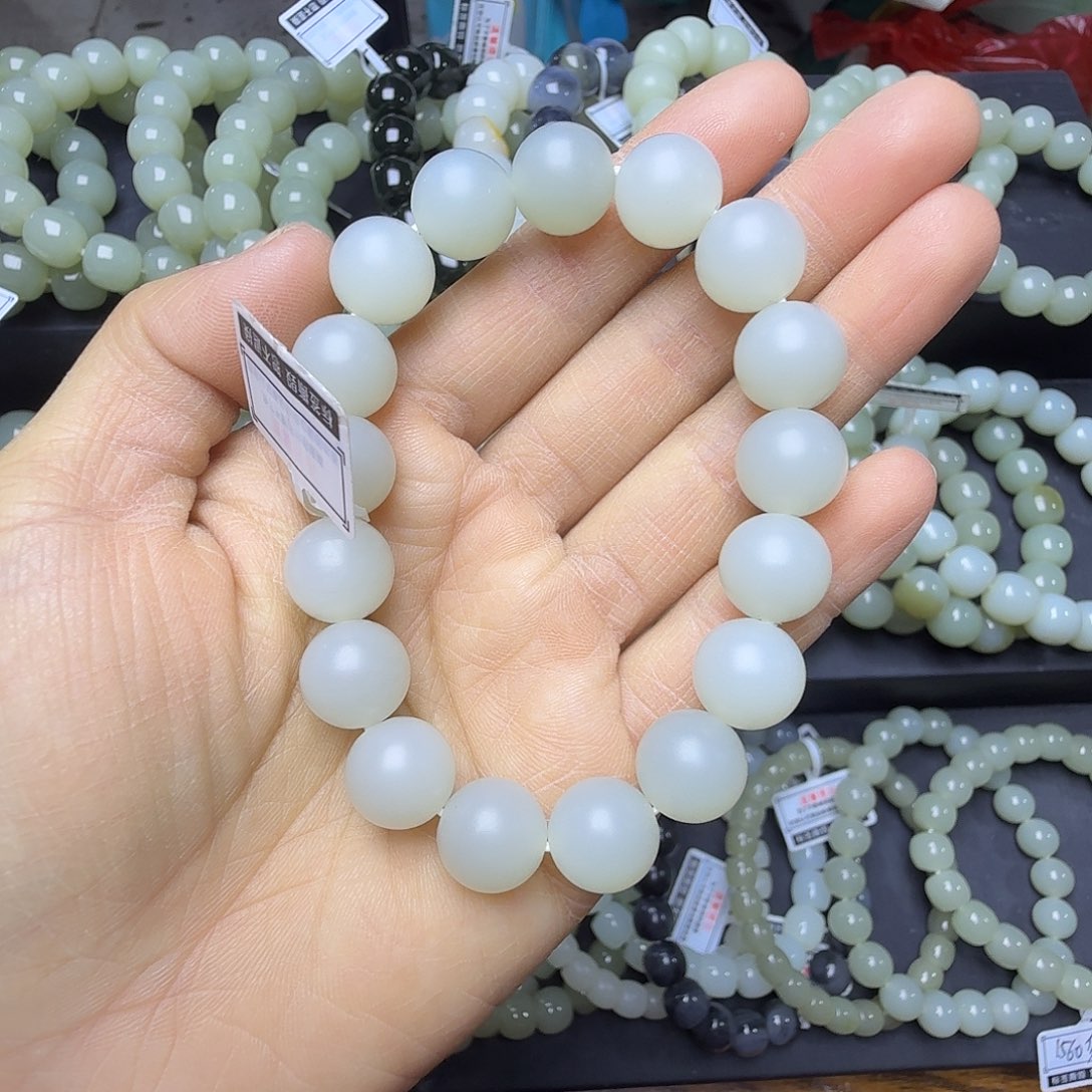 和田玉未镶嵌手链