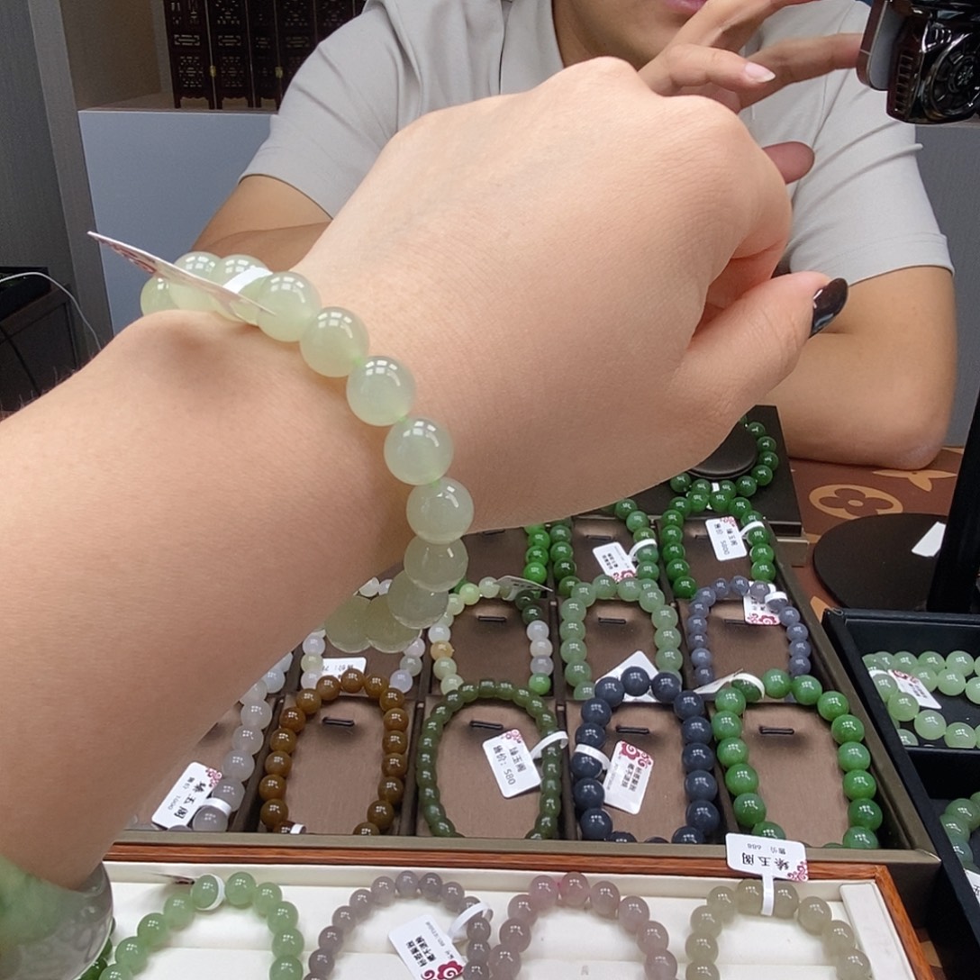 未镶嵌手串和田玉10mm