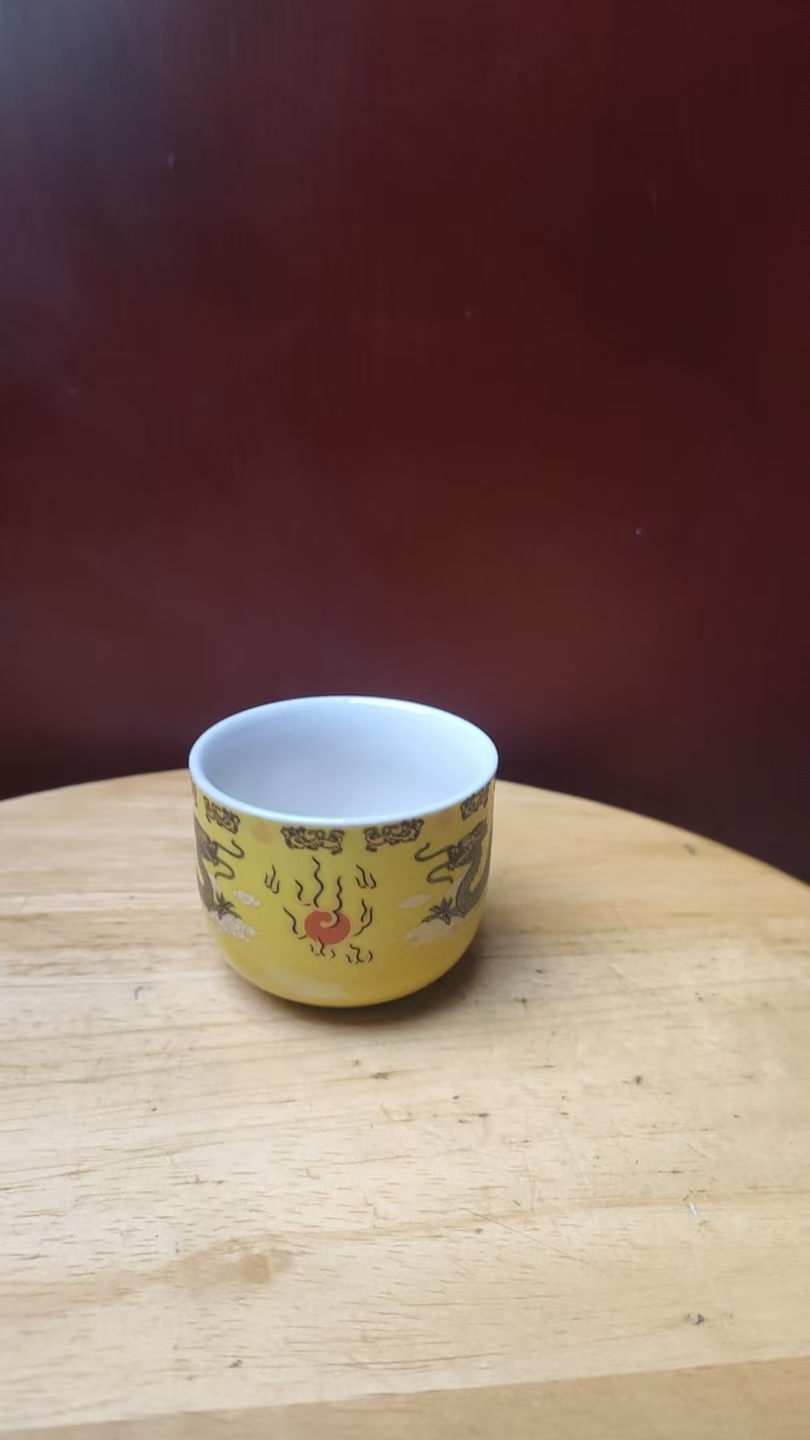 景德镇陶瓷龙纹小杯1