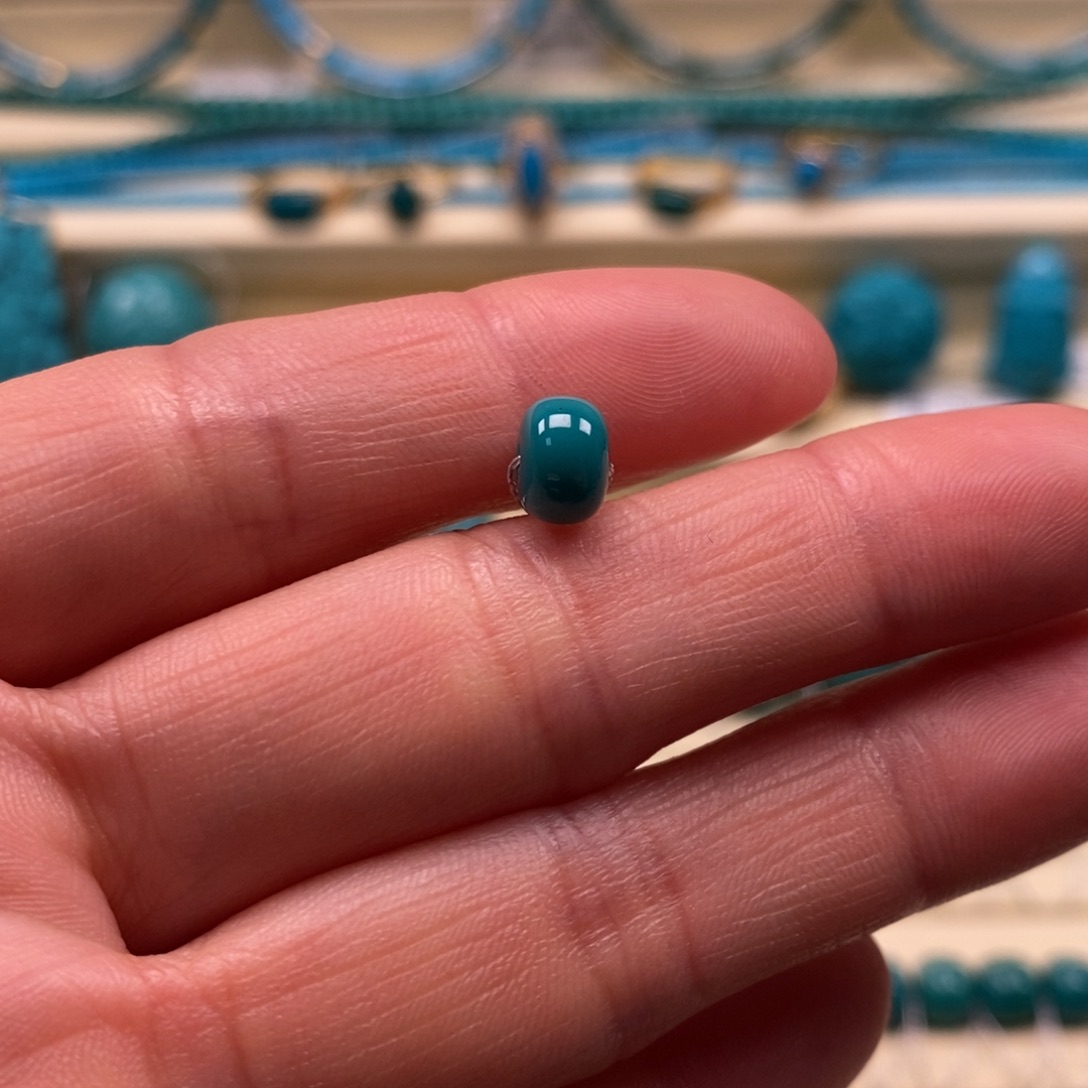 绿松石未镶嵌珠宝奇石直径7.1×4.8扣子