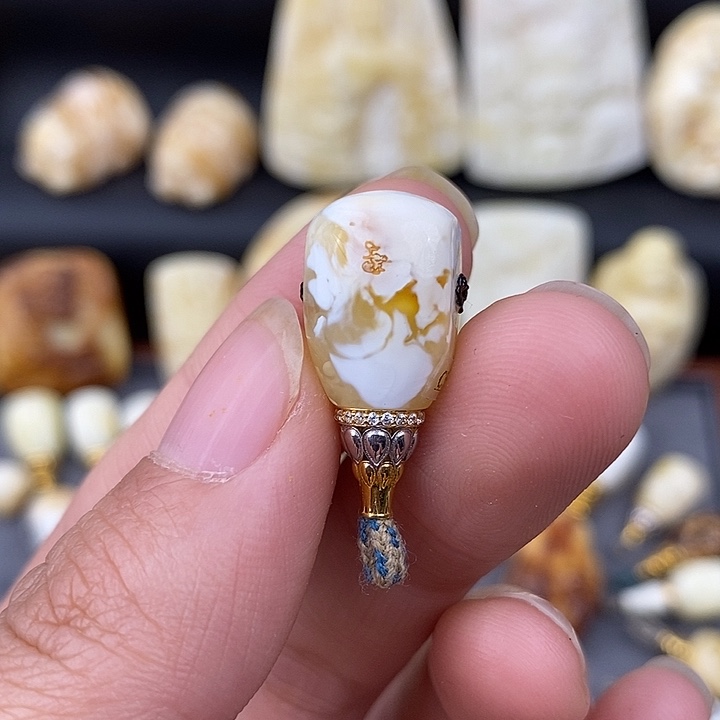 琥珀未镶嵌裸石10金塔三通c555