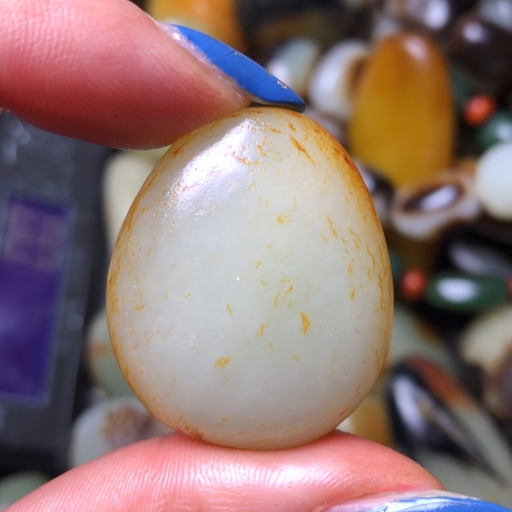 和田玉未镶嵌珠宝奇石