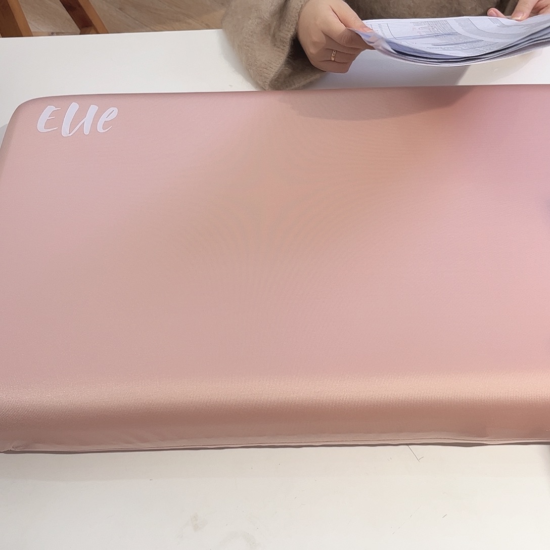 女王枕回弹粉色8cm