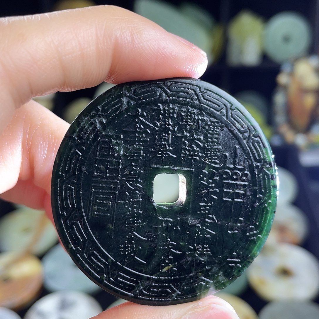 岫玉合金颈饰吊坠车挂