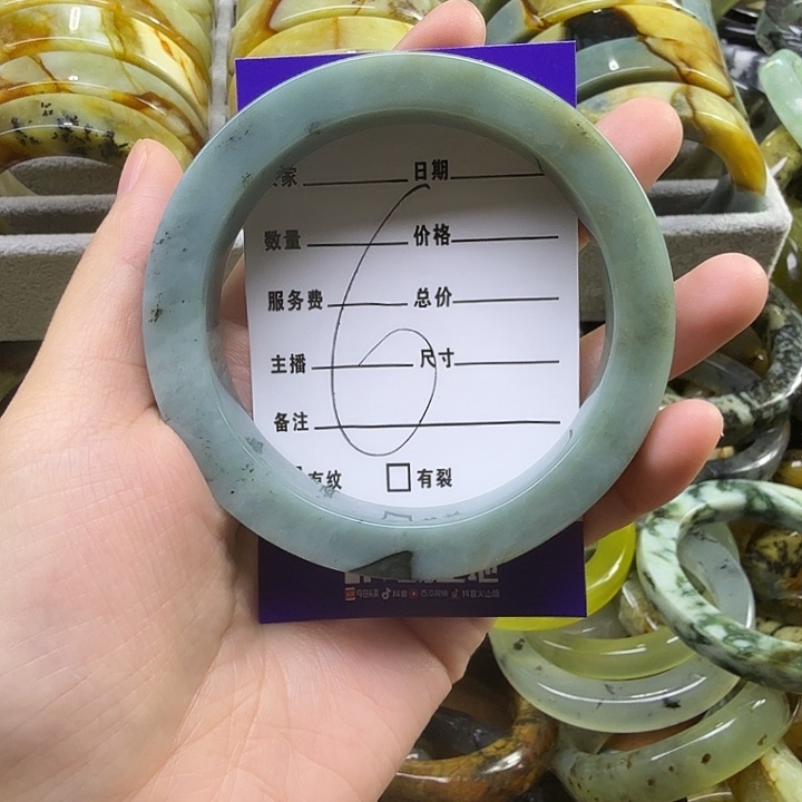 勿***我蛇纹石玉未镶嵌岫玉蛇纹石手镯