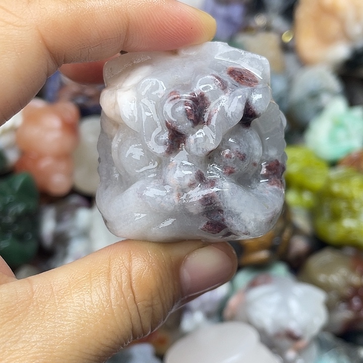 石英岩玉未镶嵌醒狮