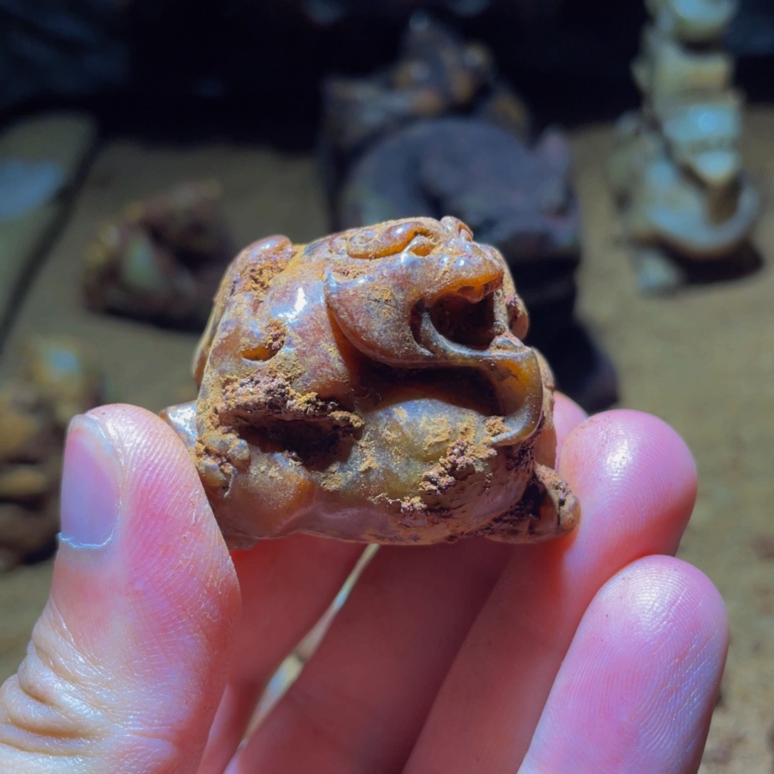 和田玉（糖玉）未镶嵌挂件玉**玉