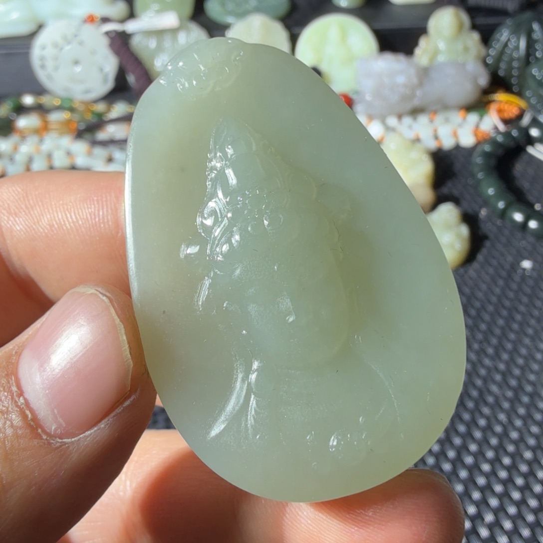 和田玉未镶嵌颈饰