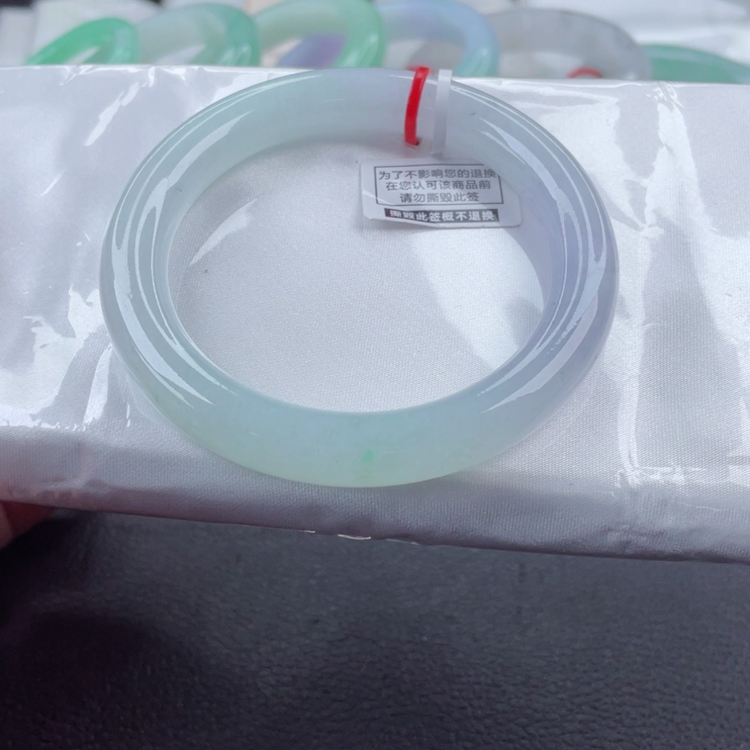 翡翠手镯未镶嵌圆条57