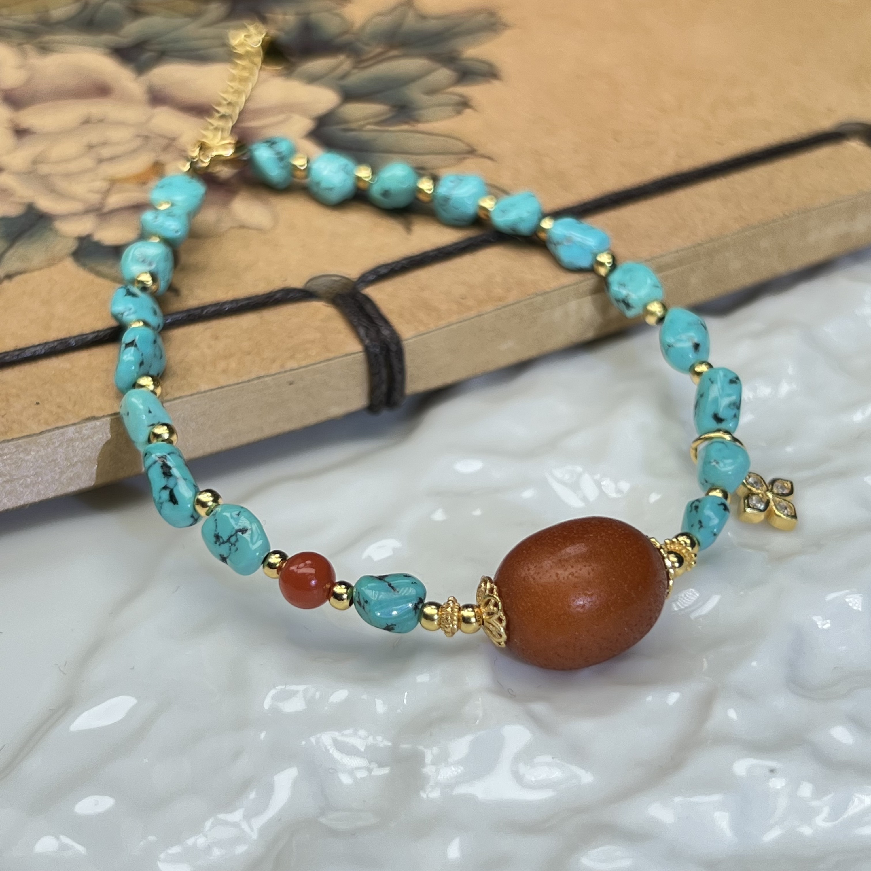 【珺笙珠宝】典藏•原矿蜜蜡枣珠搭配绿松石S925银随型手链