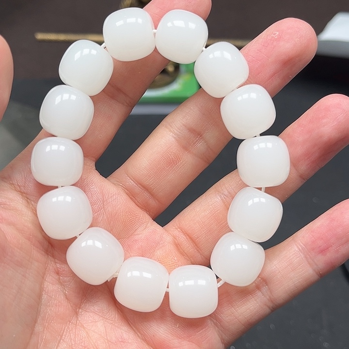 和田玉（白玉）未镶嵌颈饰